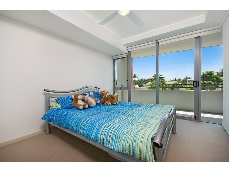 2209/6 Mariners Drive, Townsville City QLD 4810