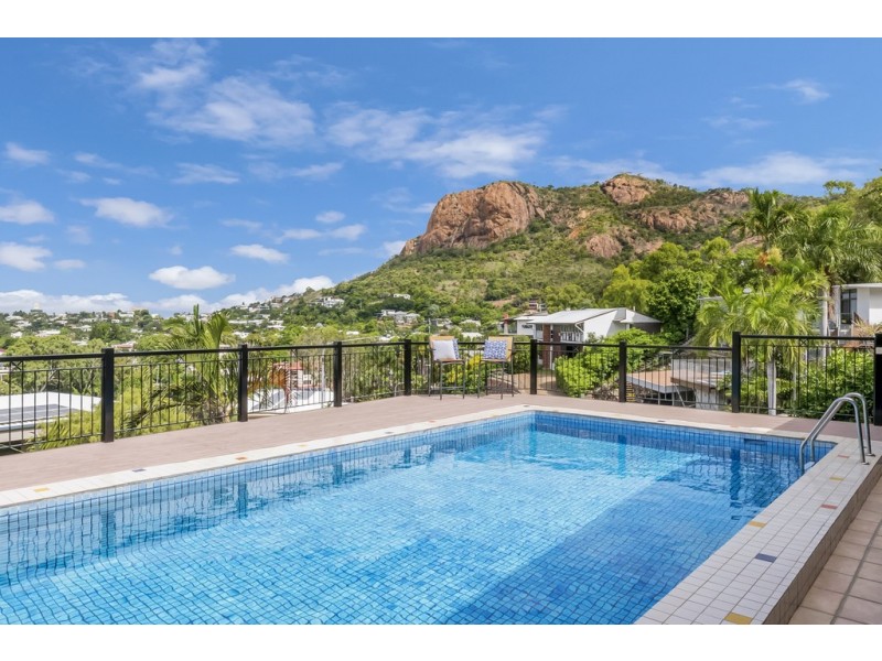 10 Yarrawonga Drive, Castle Hill QLD 4810