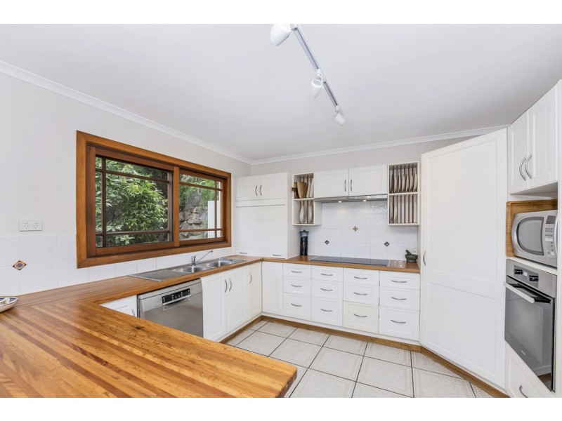 10 Yarrawonga Drive, Castle Hill QLD 4810