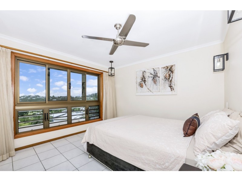 10 Yarrawonga Drive, Castle Hill QLD 4810