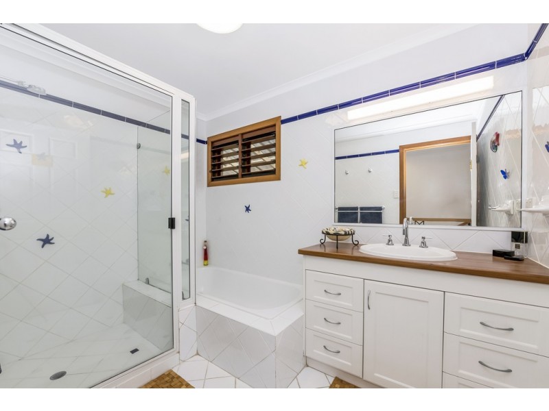 10 Yarrawonga Drive, Castle Hill QLD 4810