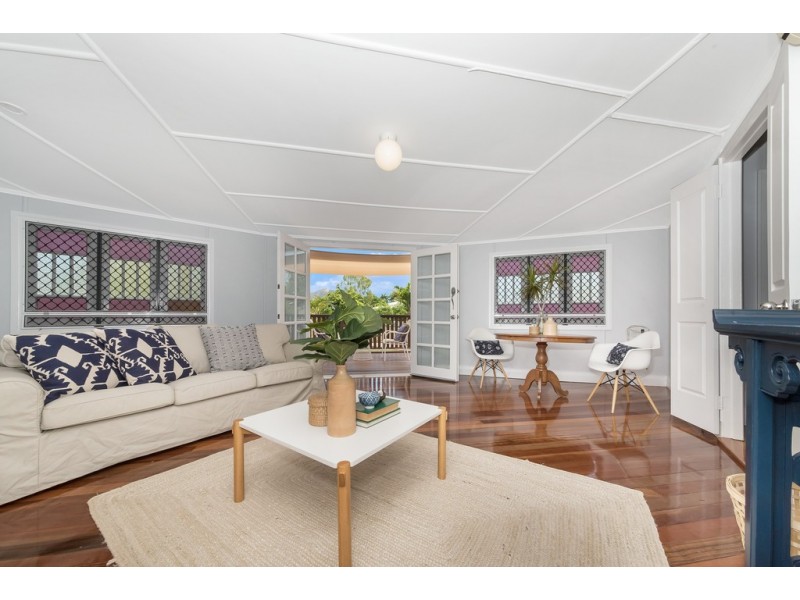 18 Hopkins Street, Currajong QLD 4812