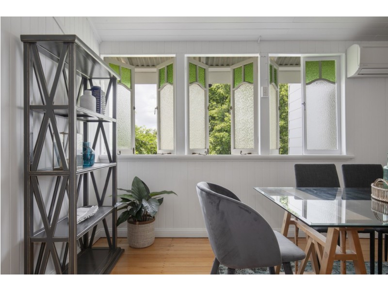 6 Roberts Street, Hermit Park QLD 4812