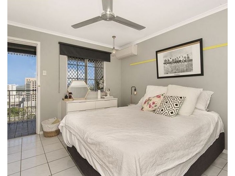 10/29-33 Victoria Street, North Ward QLD 4810