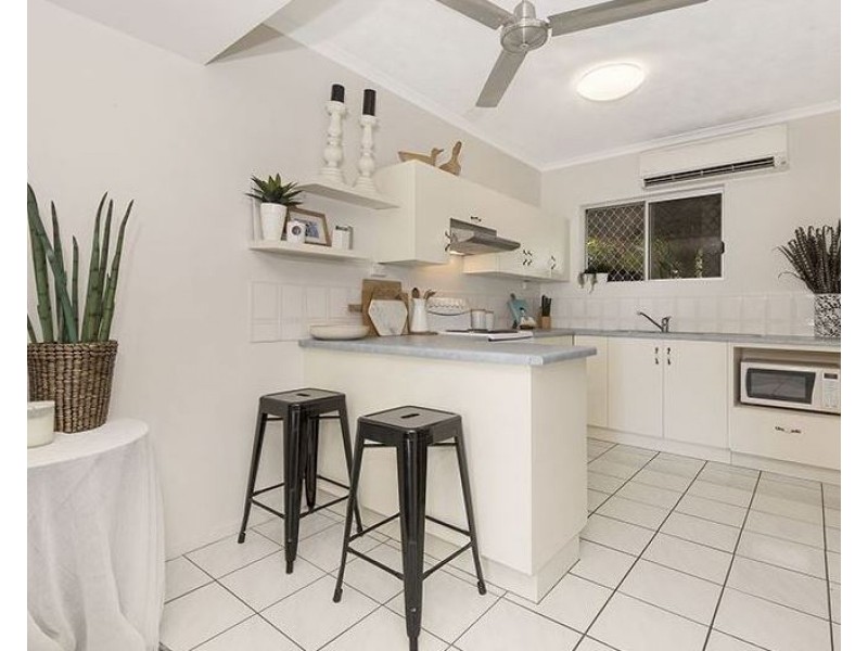 10/29-33 Victoria Street, North Ward QLD 4810