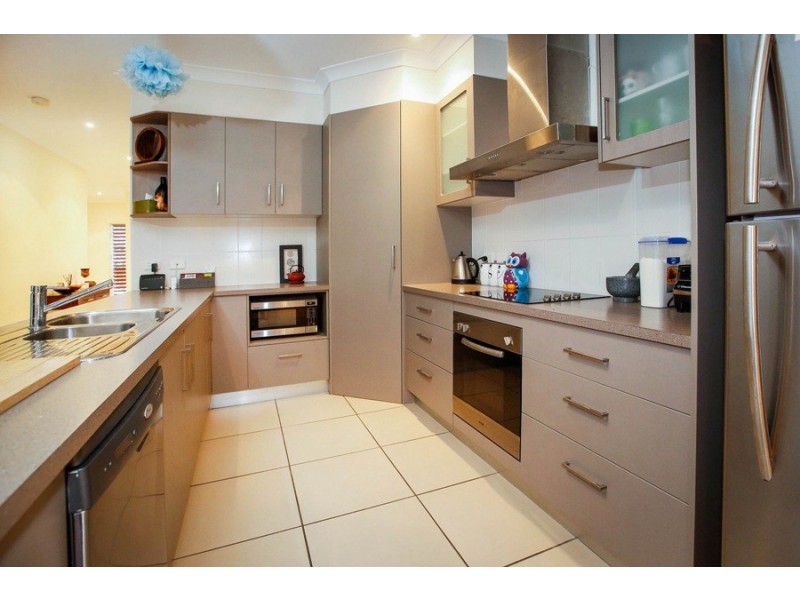 37 Tahlia Circuit, Mount Louisa QLD 4814