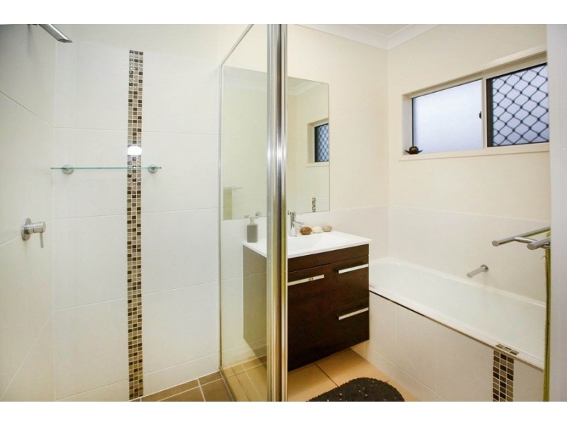 37 Tahlia Circuit, Mount Louisa QLD 4814