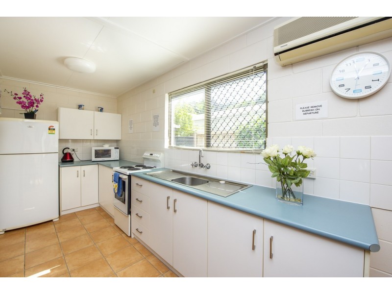 2/2 Endeavour Road, Arcadia QLD 4819