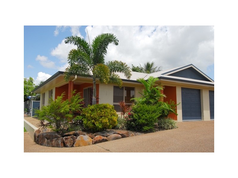 1/96 Gollogly Lane, Rasmussen QLD 4815