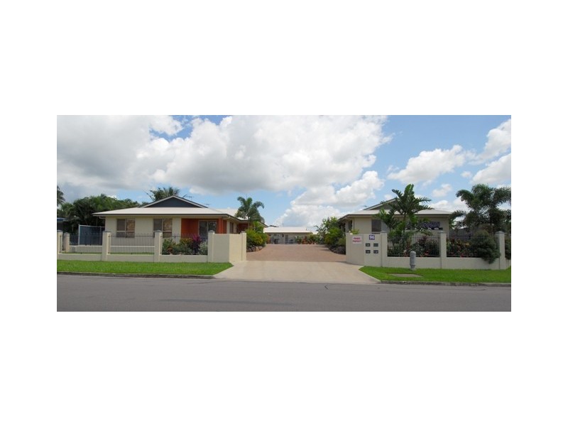 1/96 Gollogly Lane, Rasmussen QLD 4815