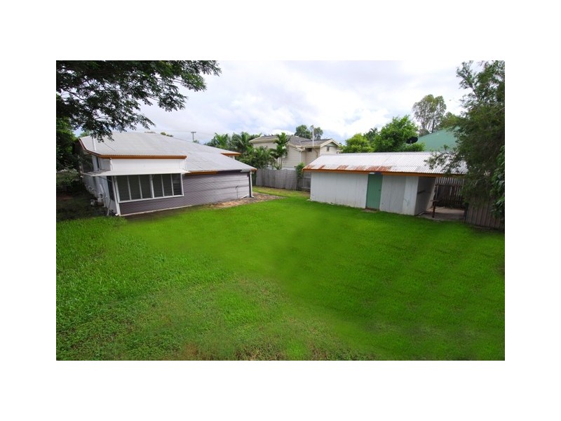 33 Norris Street, Hermit Park QLD 4812