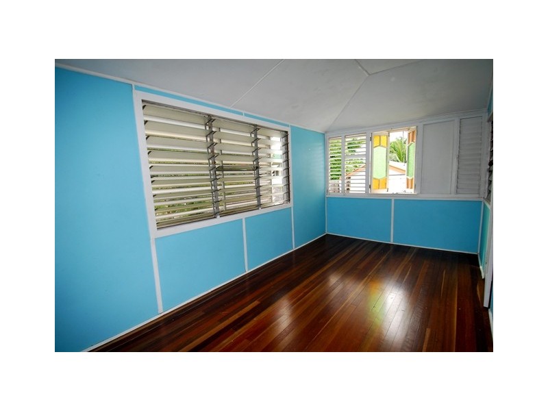 33 Norris Street, Hermit Park QLD 4812