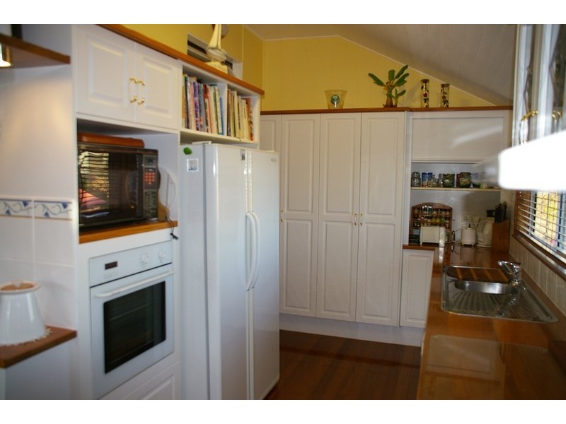 8 Murray Street, North Ward QLD 4810