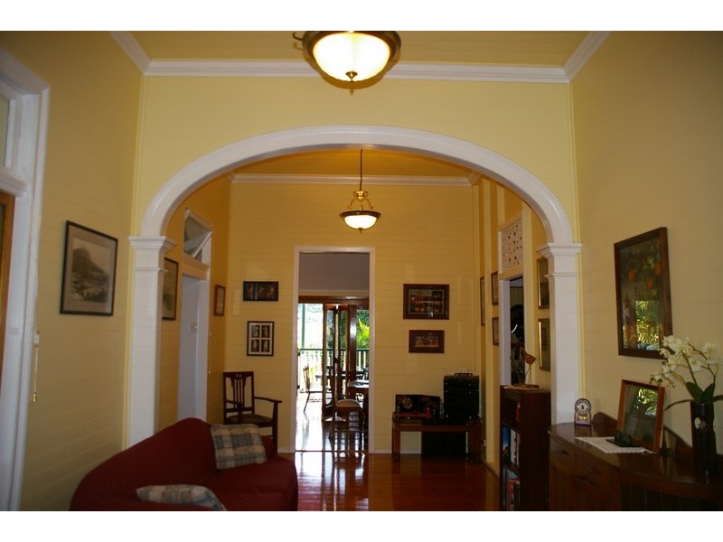 8 Murray Street, North Ward QLD 4810