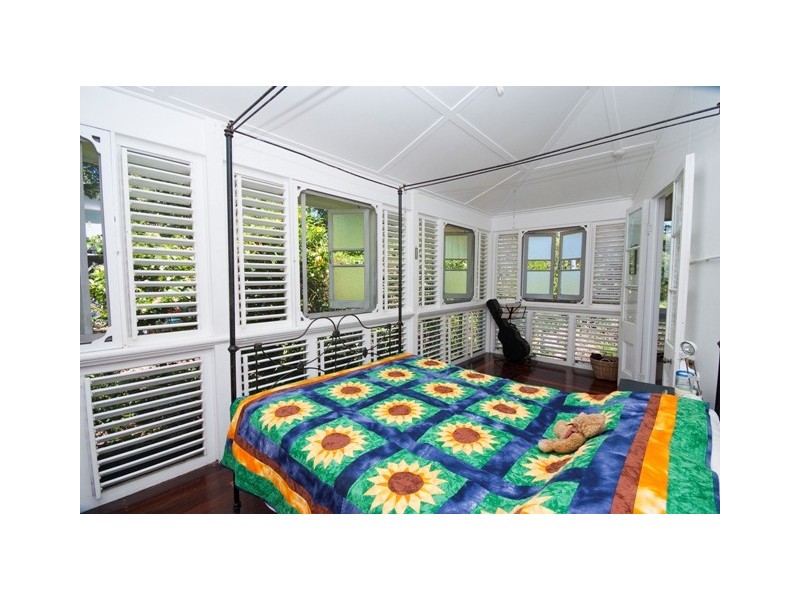 26 Olympus Crescent, Magnetic Island QLD 4819