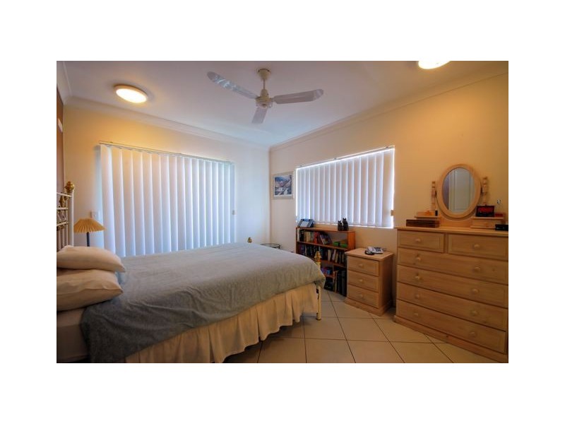 25/18-30 Sir Leslie Thiess Drive, Townsville QLD 4810