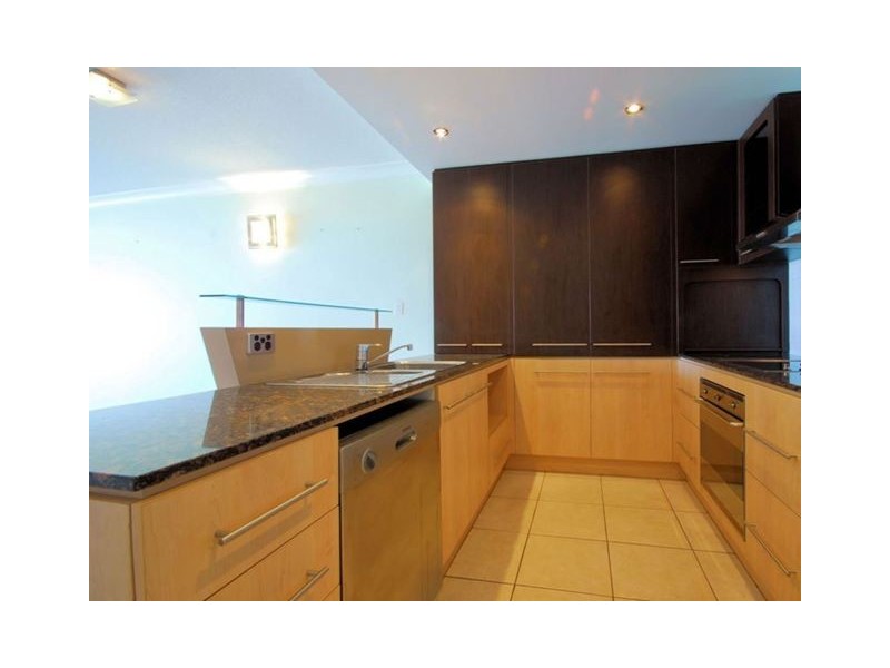 2/12-14 Hale Street, Townsville City QLD 4810