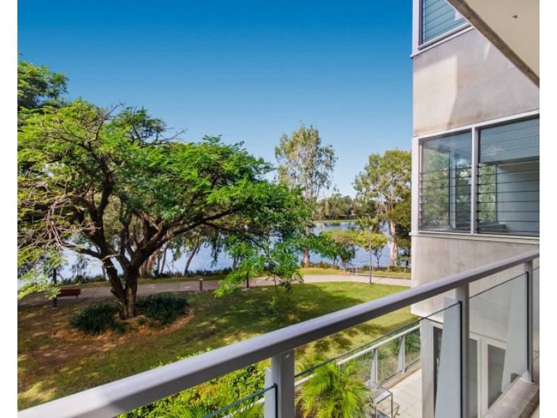 8/1-15 Sporting Drive, Thuringowa Central QLD 4817