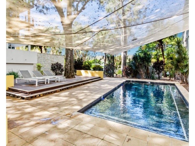 8/1-15 Sporting Drive, Thuringowa Central QLD 4817