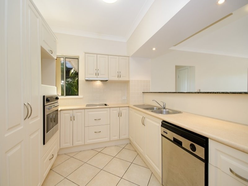 10/92-94 Mitchell Street, North Ward QLD 4810