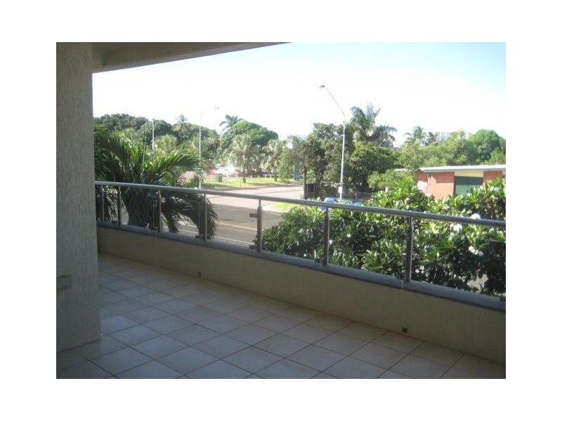 9/1 The Strand, Townsville QLD 4810