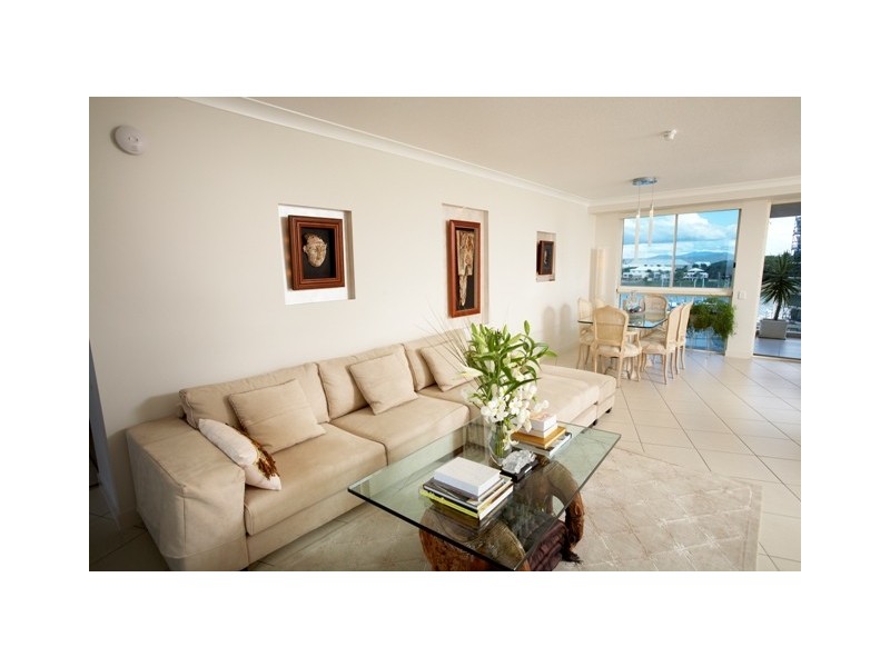 52/7  Mariners Drive, Townsville QLD 4810