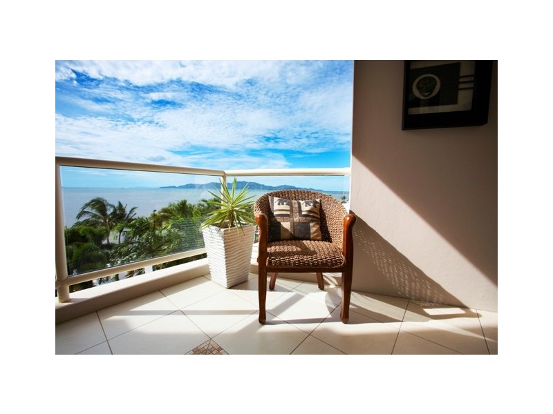 52/7  Mariners Drive, Townsville QLD 4810