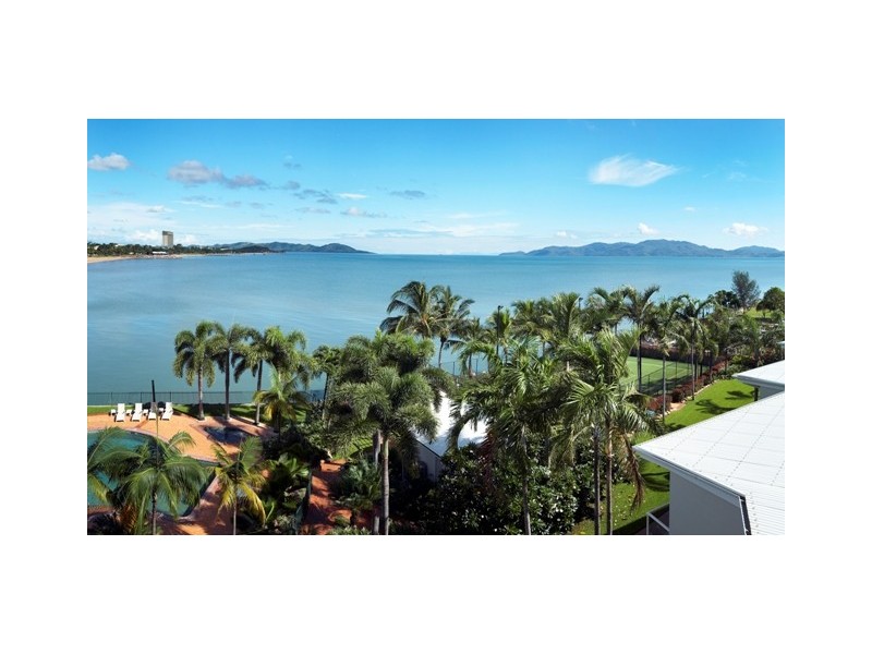 52/7  Mariners Drive, Townsville QLD 4810