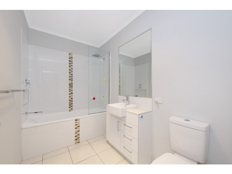 4 Mode Way, Burdell QLD 4818