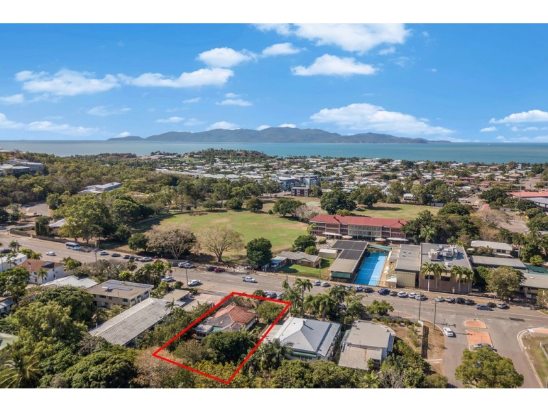 66 Paxton Street, North Ward QLD 4810