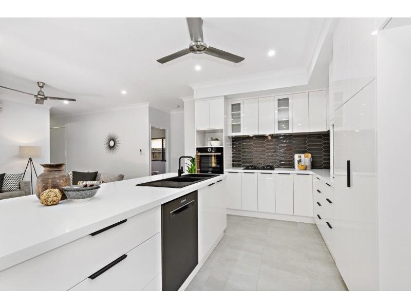 36 Springbrook Parade, Idalia QLD 4811