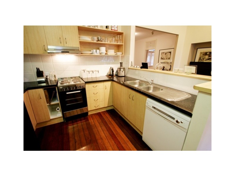 47 Hughes Street, Hermit Park QLD 4812