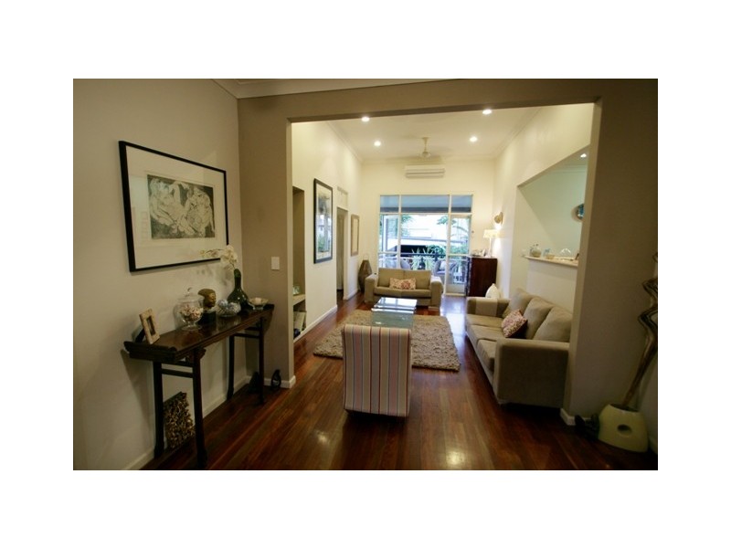 47 Hughes Street, Hermit Park QLD 4812