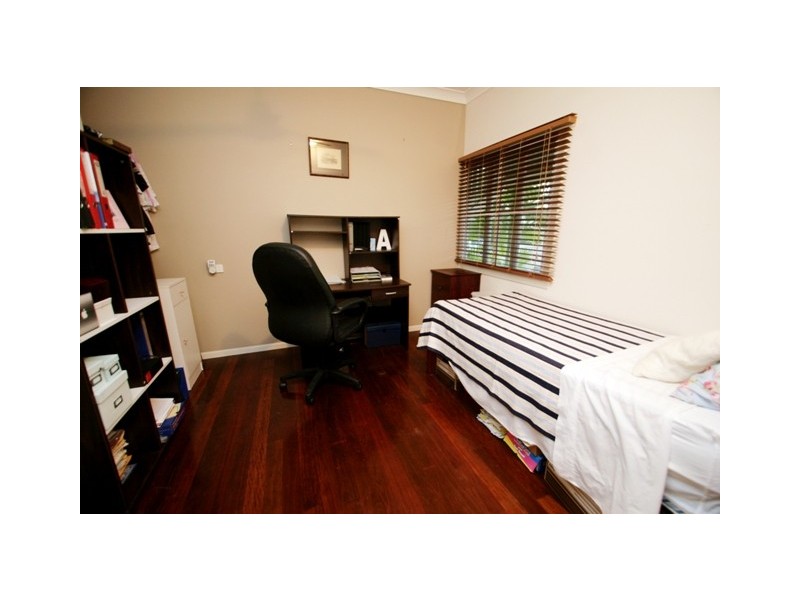 47 Hughes Street, Hermit Park QLD 4812