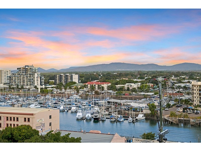 4 Willmett Street, Townsville City QLD 4810