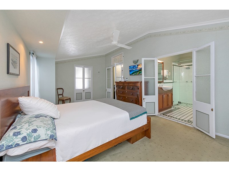 4 Willmett Street, Townsville City QLD 4810