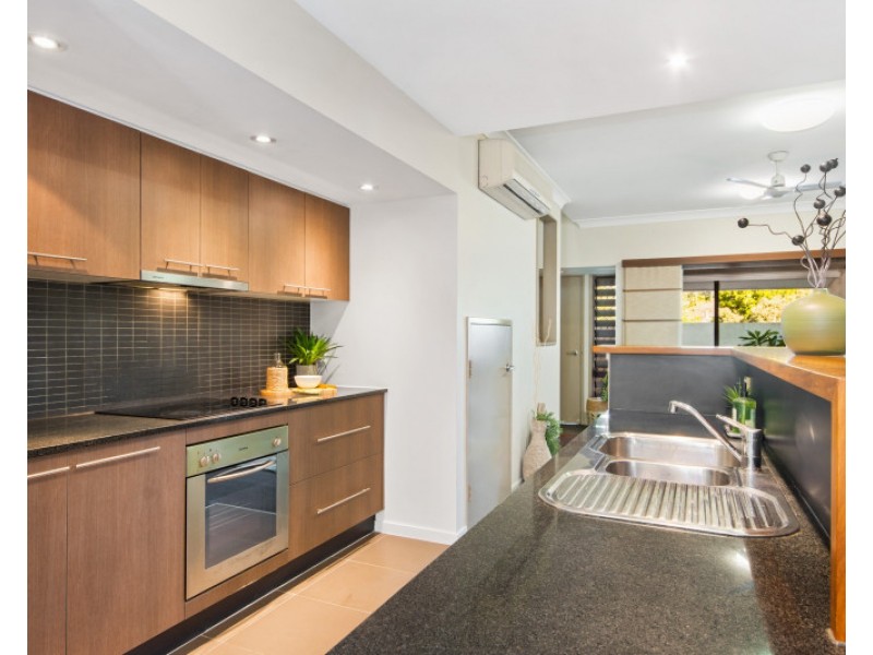 2/42-52 Perkins Street, South Townsville QLD 4810