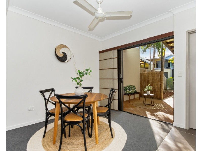 2/42-52 Perkins Street, South Townsville QLD 4810