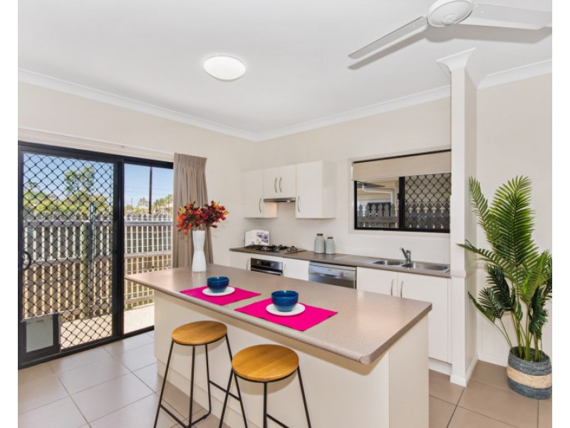 6/97-101 Livingstone Street, West End QLD 4810