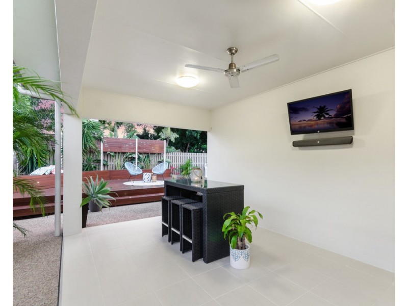 77 Daydream Circuit, Burdell QLD 4818