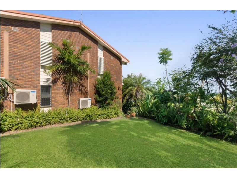 9 Saint James Drive, Belgian Gardens QLD 4810