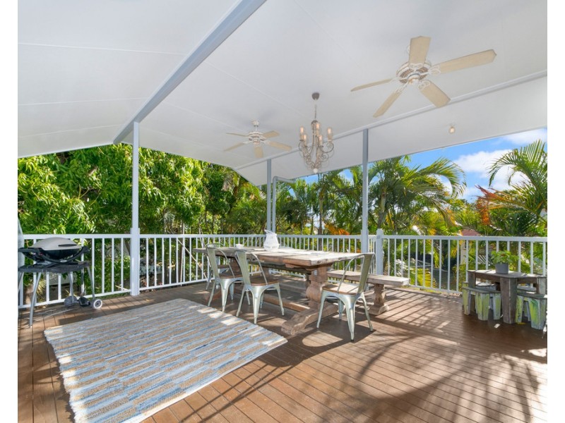 18 Garrick Street, West End QLD 4810