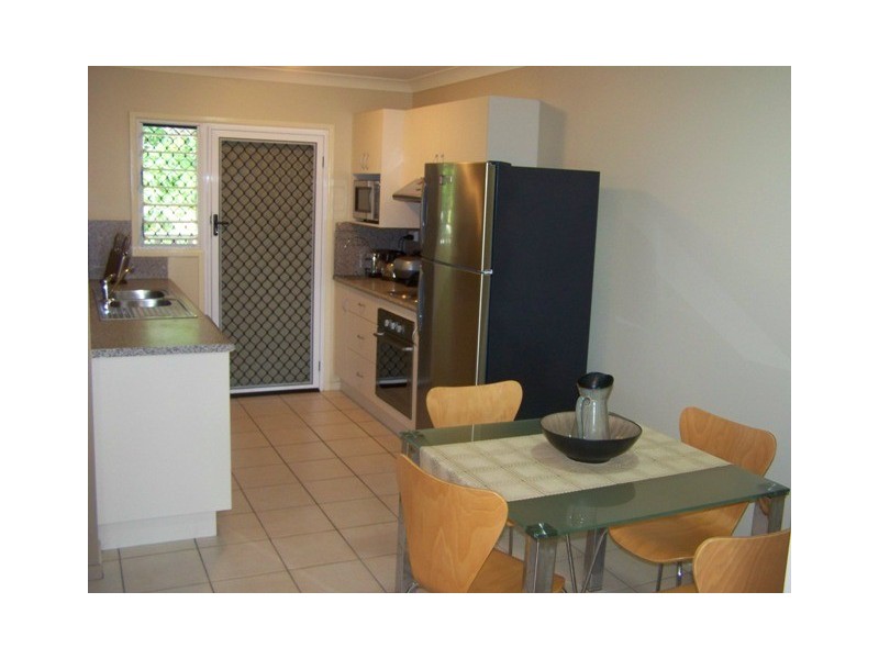 4/42 Cook Street, North Ward QLD 4810