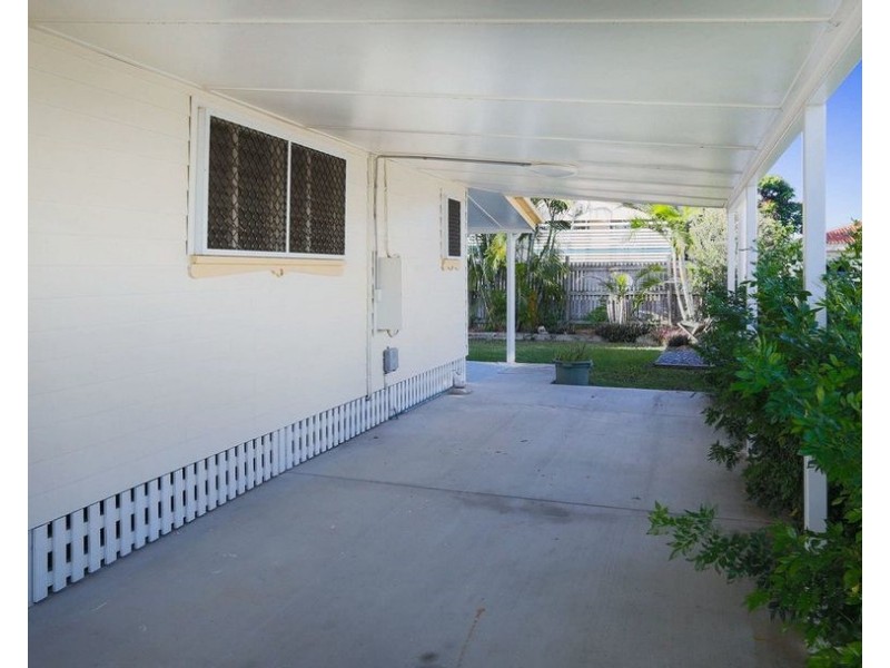 33 Nix Street, West End QLD 4810