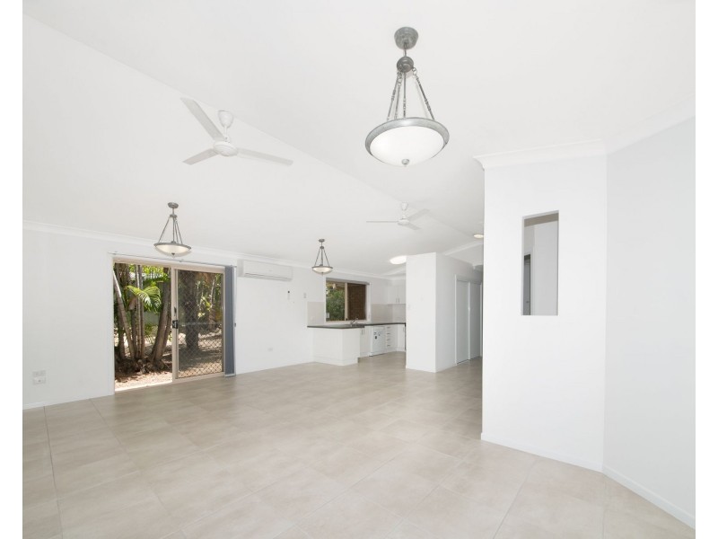 19 Crowle Street, Hyde Park QLD 4812