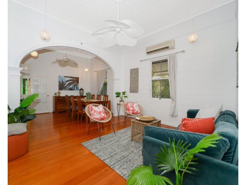 6 Garrick Street, West End QLD 4810