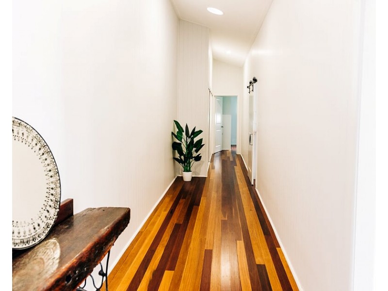 89 Corcoran, Currajong QLD 4812