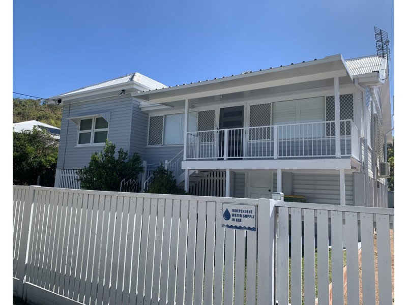 12 Evans, Belgian Gardens QLD 4810