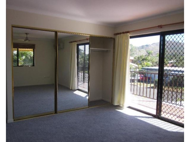 6a Shelley Street, Pallarenda QLD 4810