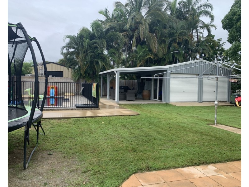 10 Eclipse Street, Rowes Bay QLD 4810